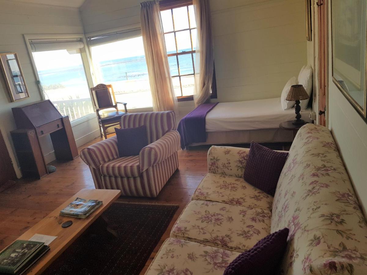 Bedrock Lodge Port Nolloth Extérieur photo