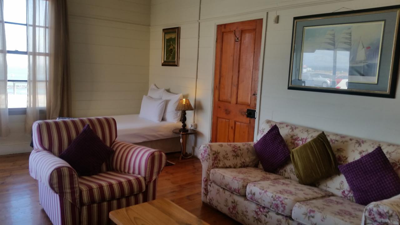 Bedrock Lodge Port Nolloth Extérieur photo