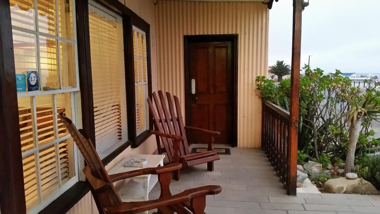 Bedrock Lodge Port Nolloth Extérieur photo